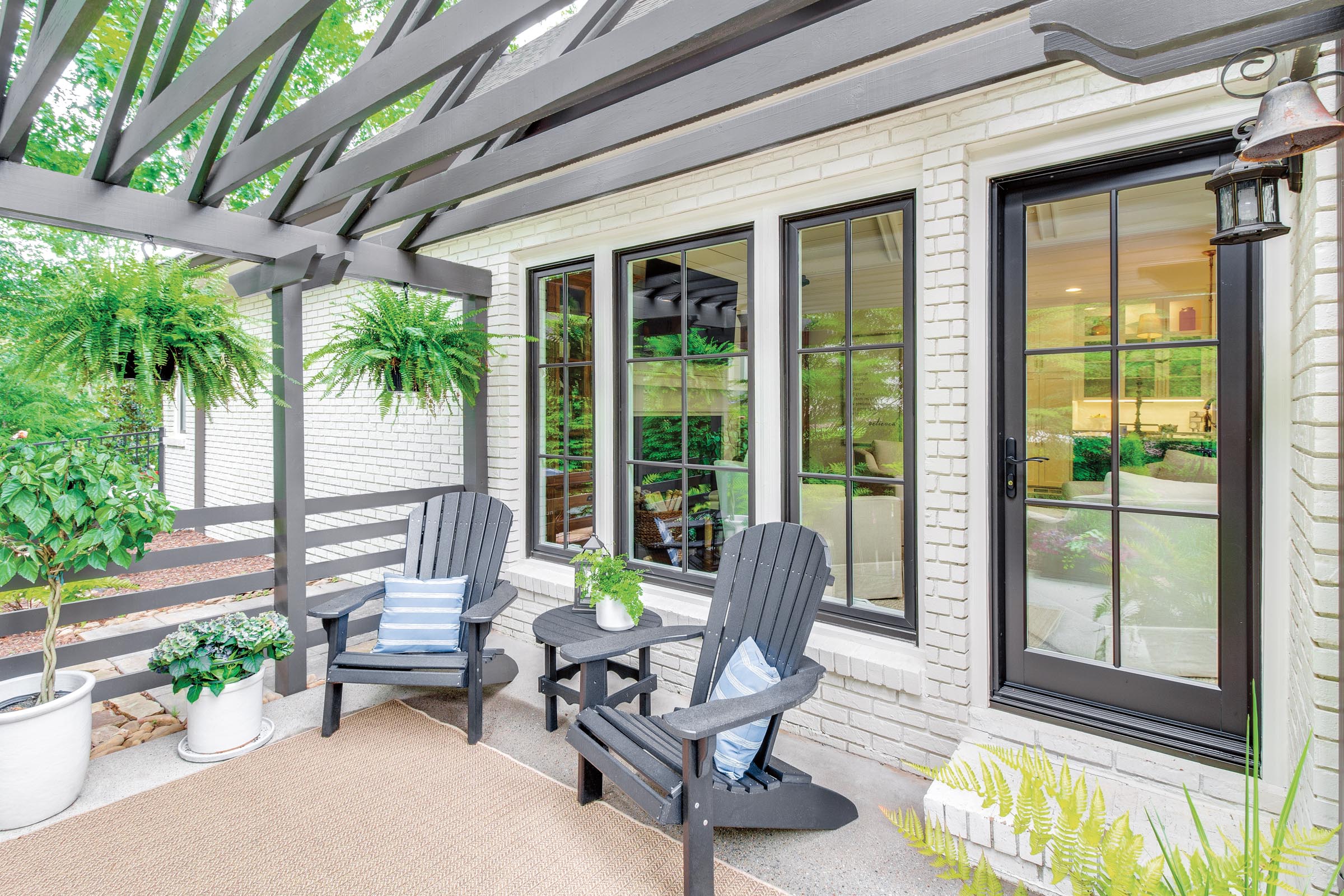 WhisperWind_Ext_Patio_CU1_CA_Pic_IFD_BZ_ORB_P21025_IF