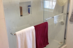 GreyWhiteBath-1