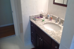 GreyWhiteBath-4