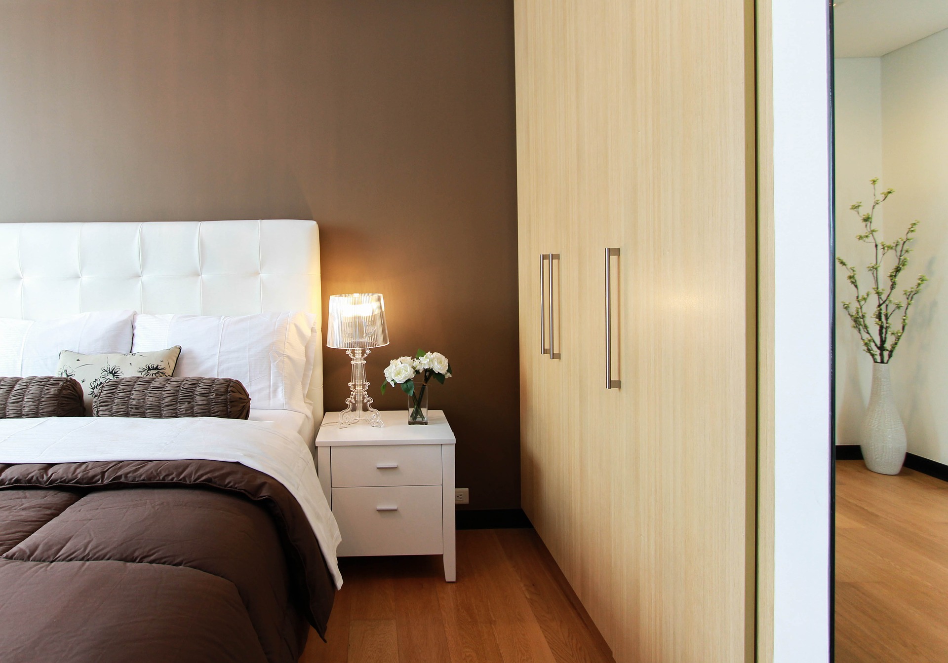 6 Things That Should Be Present In Your Bedroom Spring
